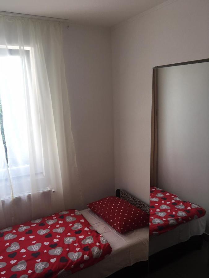 Gyál Tocc Apartman מראה חיצוני תמונה