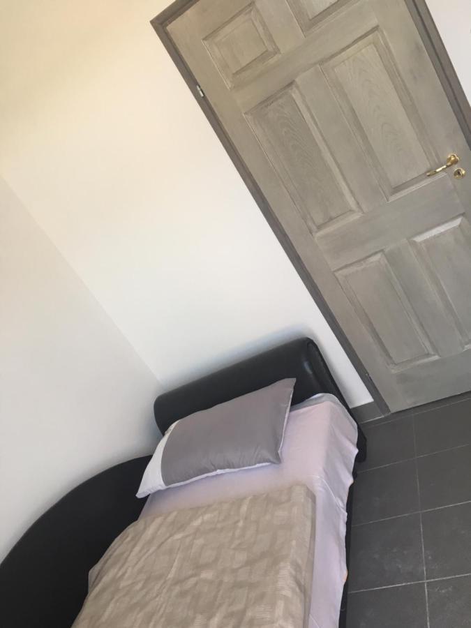 Gyál Tocc Apartman מראה חיצוני תמונה