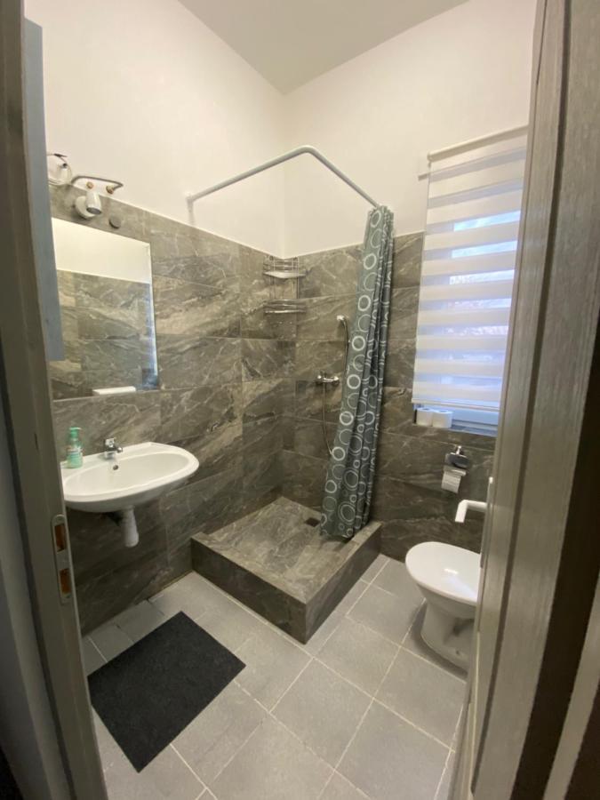 Gyál Tocc Apartman מראה חיצוני תמונה