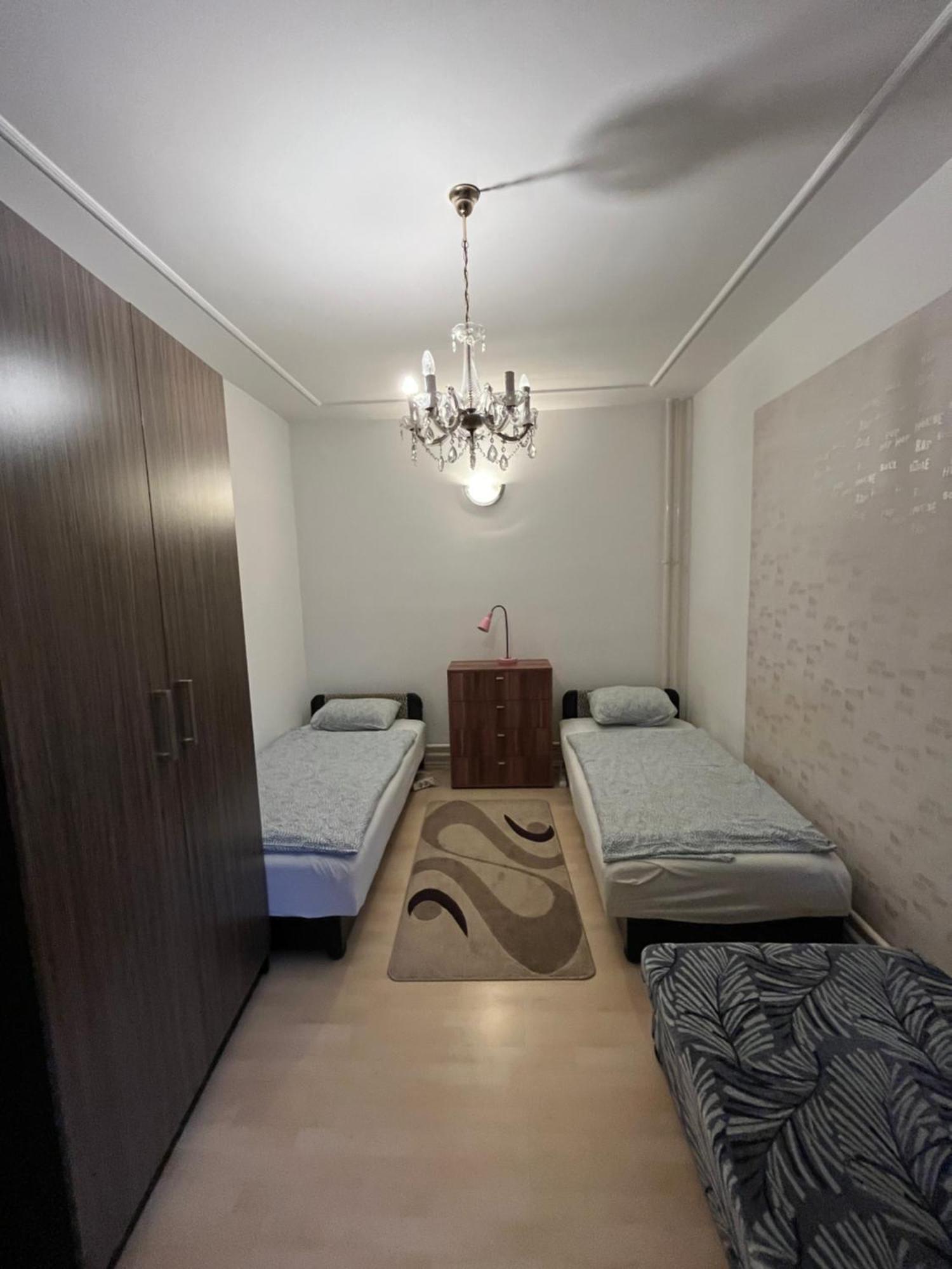 Gyál Tocc Apartman מראה חיצוני תמונה