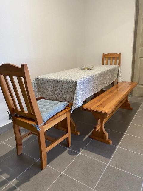 Gyál Tocc Apartman מראה חיצוני תמונה